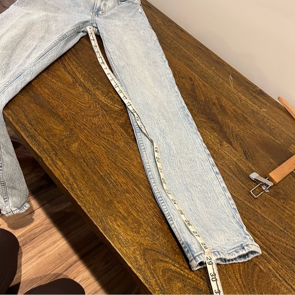 Abercrombie & Fitch Curve Love Ultra High Rise 90’s Straight Jean - Picture 5 of 6